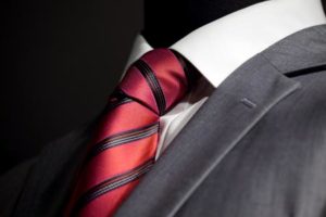 Easy way to tie a tie that is easy to follow