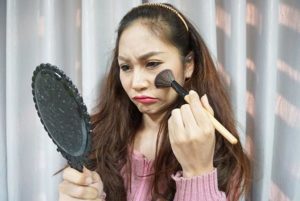 no makeup problem Loose powder during the day can be fixed