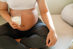 drink milk while pregnant how to benefit