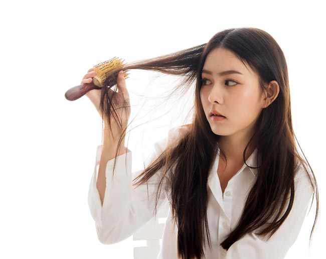 7 Hair Mistakes and Hairstyles That Make You Look Older