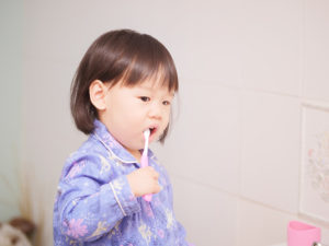 Choosing a child's toothbrush to suit the age range